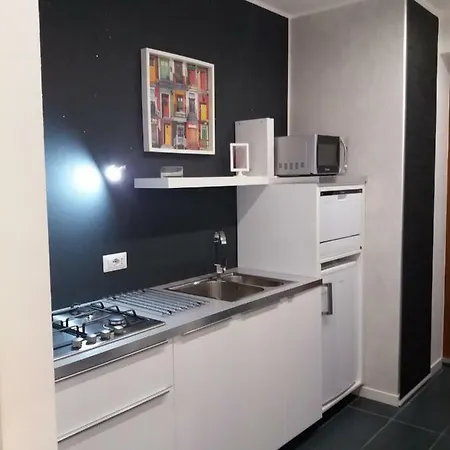 Roncaglia 3 Apartment